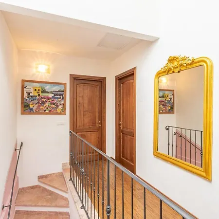 فيلة Villa Santa Luce سانتا لوتشي