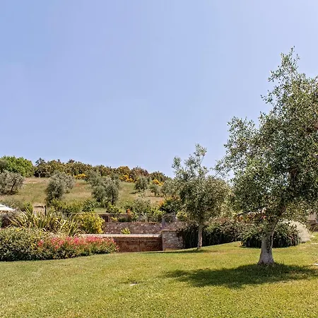 فيلة Villa Santa Luce سانتا لوتشي