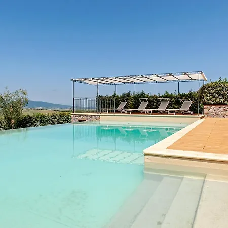 Villa Santa Luce
