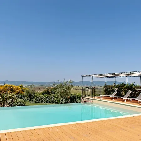 Villa Santa Luce