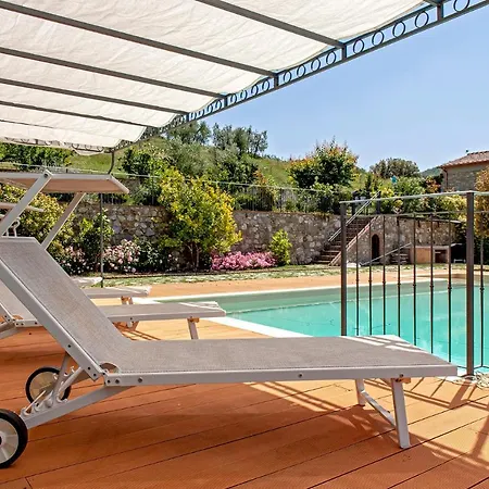 Villa Santa Luce