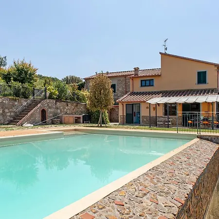 Villa Santa Luce فيلة
