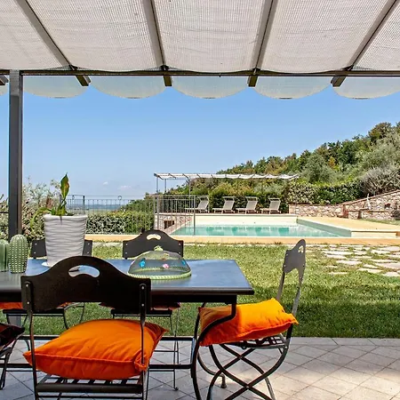 Villa Santa Luce *